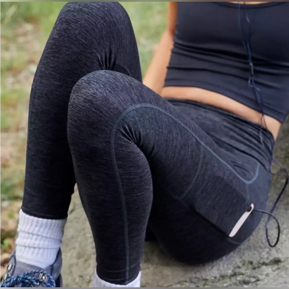 Aerie Offline High Waisted The Hugger Legging Hi-Rise - Picture 5 of 16